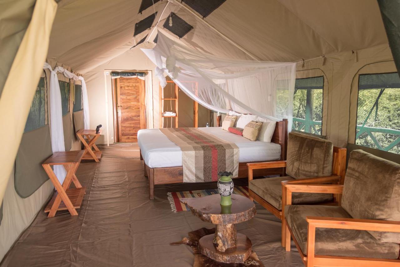 Twiga Safari Lodge Paraa ภายนอก รูปภาพ